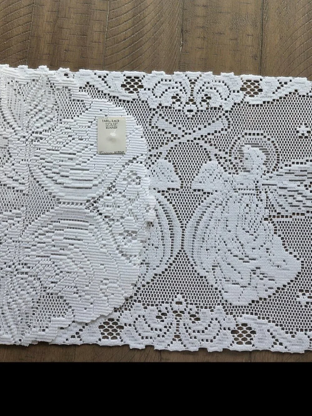 White Lace Table Runner Heritage Alpine - 15x52